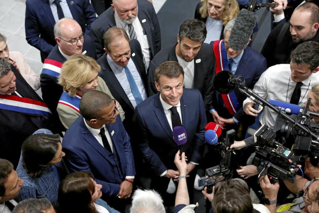 Actus France: Emmanuel Macron dénonce les propos « menaçants » du ministre de la Défense russe #France
